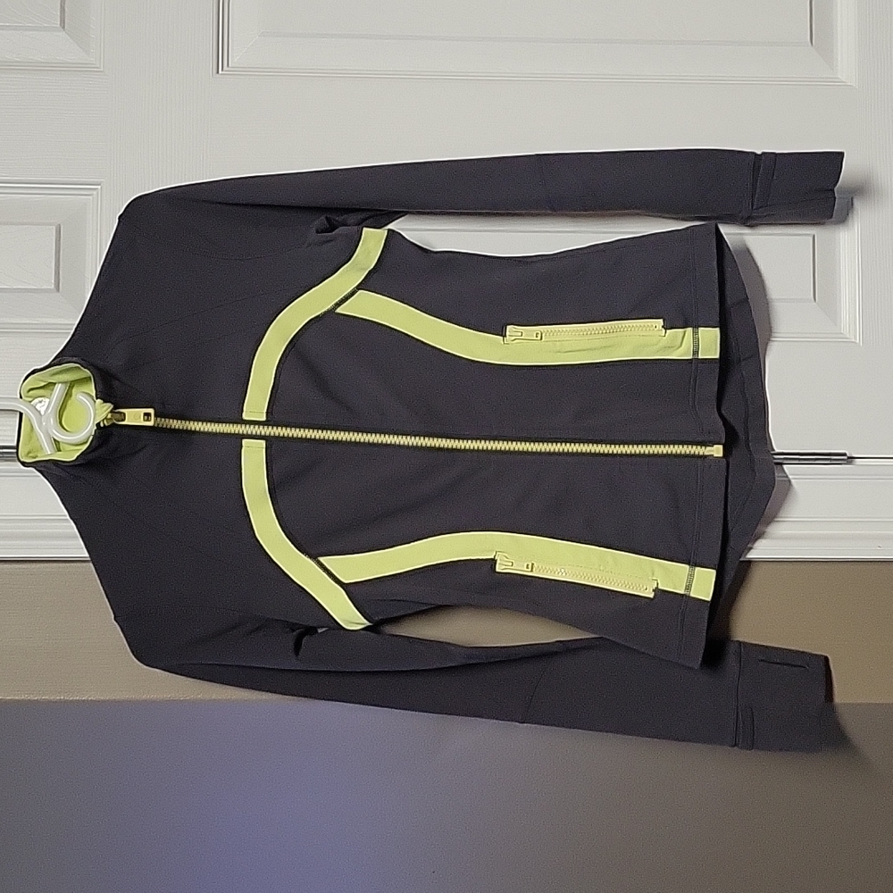 LULULEMON JACKET - Picture 2 of 12